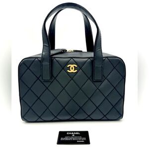 Auth Chanel Black Matte Leather Wild Stitch Surpique Medium Zip Around Tote Bag